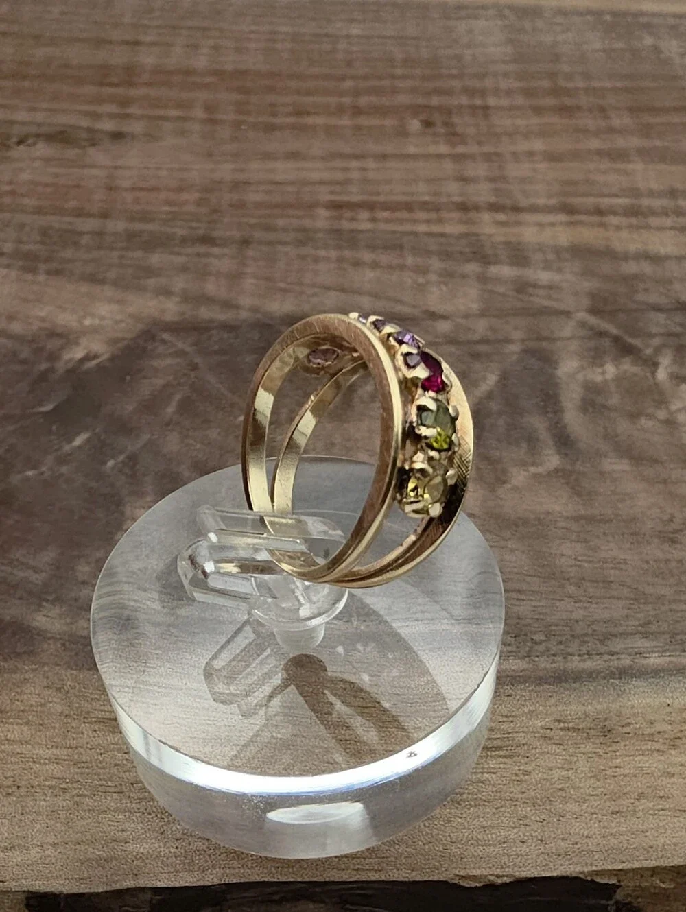 Vintage Gleamlight 14k Gold 6 Stone Split Shank Wide Textured Band Mothers Ring